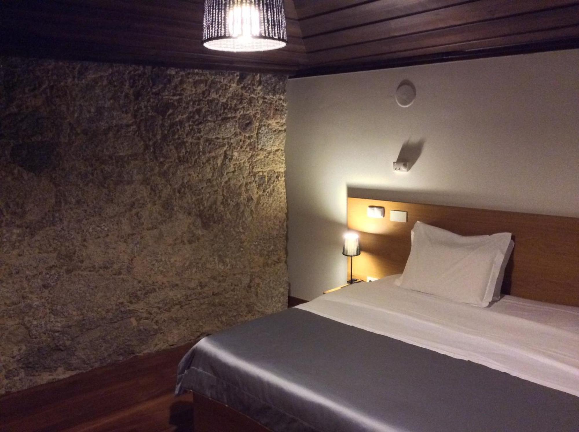 Hotel Rural Alves - Braga - Casa Alves De Torneiros Penso Habitación foto